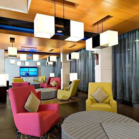 Отель Aloft Bengaluru Whitefield Экстерьер фото