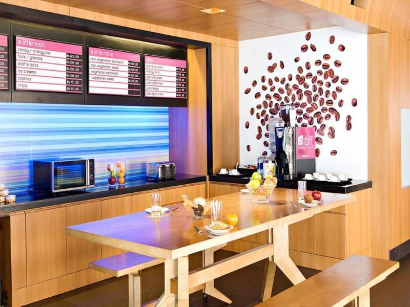 Отель Aloft Bengaluru Whitefield Экстерьер фото
