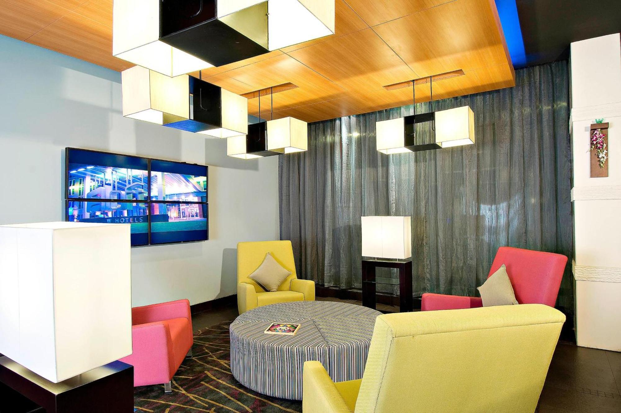 Отель Aloft Bengaluru Whitefield Экстерьер фото
