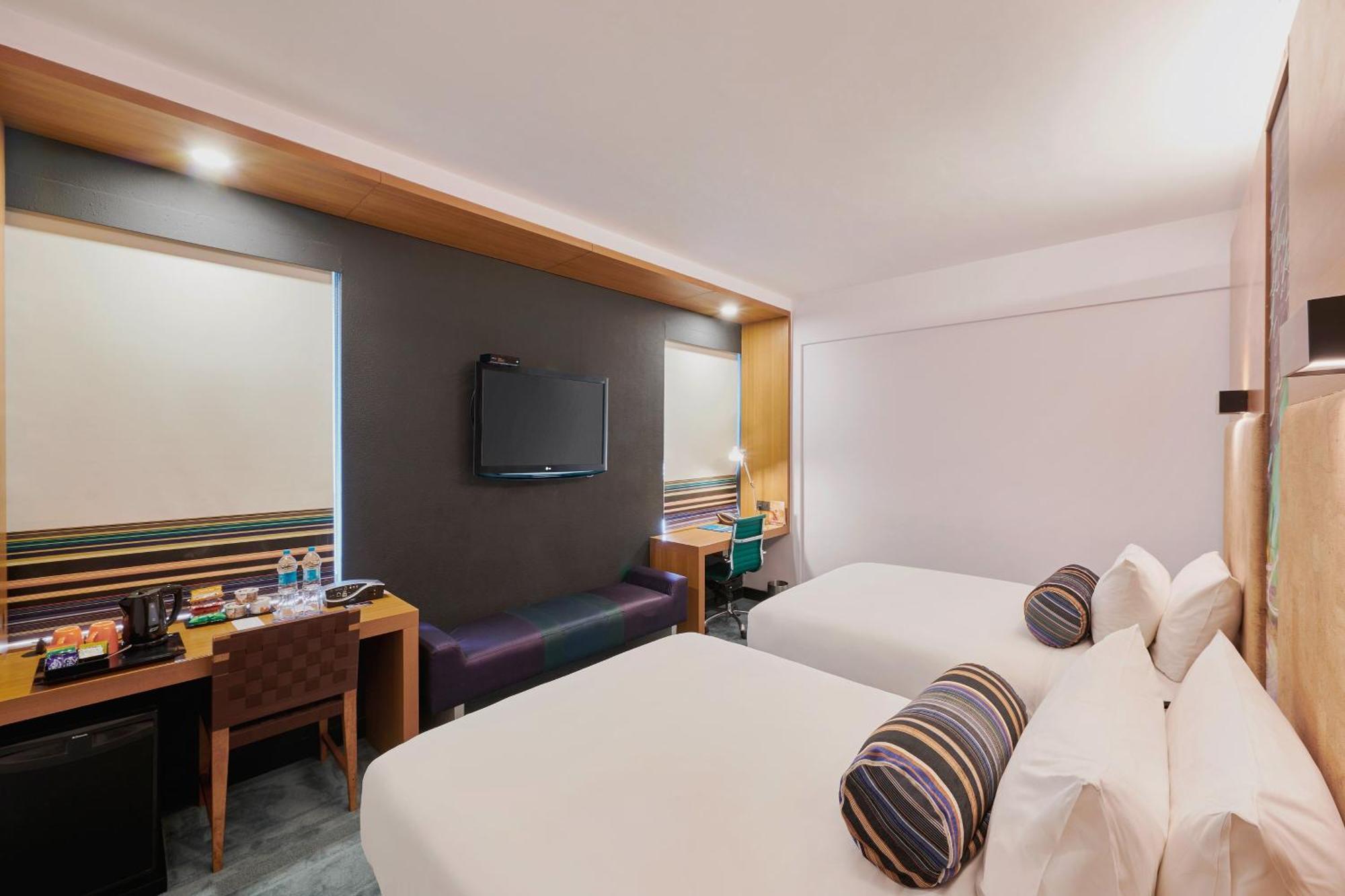 Отель Aloft Bengaluru Whitefield Экстерьер фото