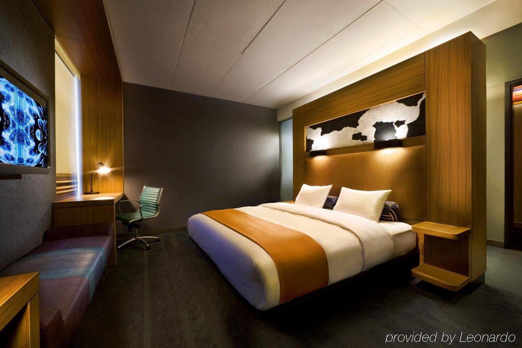 Отель Aloft Bengaluru Whitefield Экстерьер фото